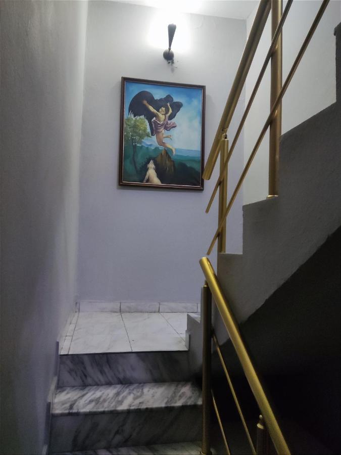 Dafina Hotel Tirana Exterior foto