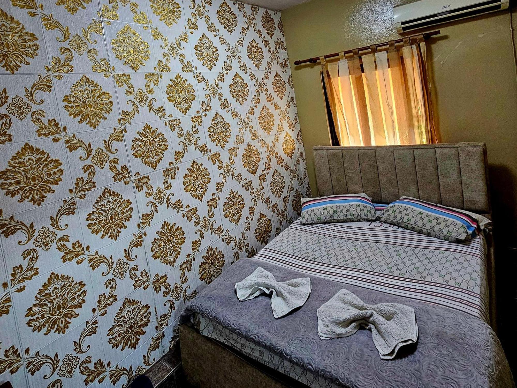 Dafina Hotel Tirana Cameră foto